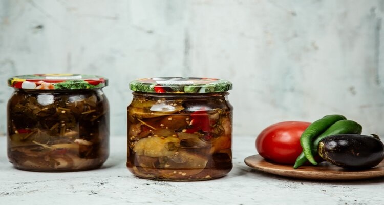 باذنجان مصبّر بالزعتر