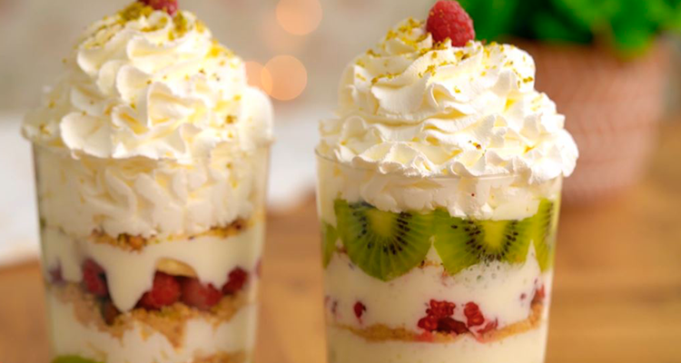 جواجم بالياغورت اليوناني والغلال الطازجة