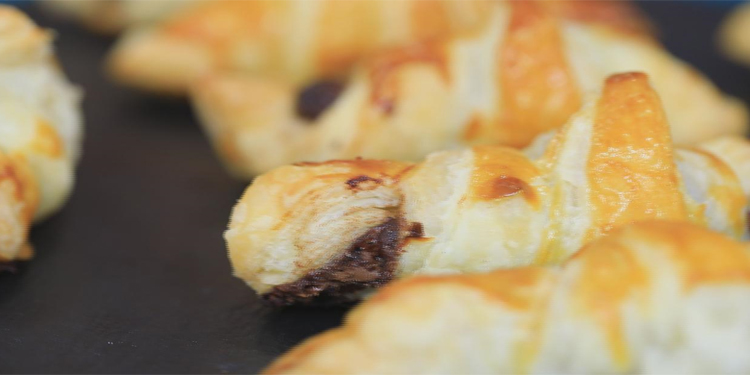 ميني كرواسون بالشكلاطة