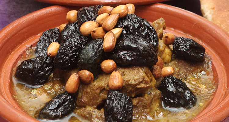 طاجين لحم بالبرقوق