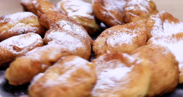 فطائر الاسفنج