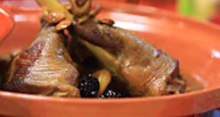 طاجين علّوش بالعوينة واللوز