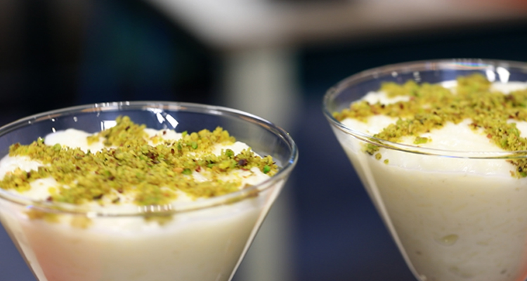 محلبية بالفستق