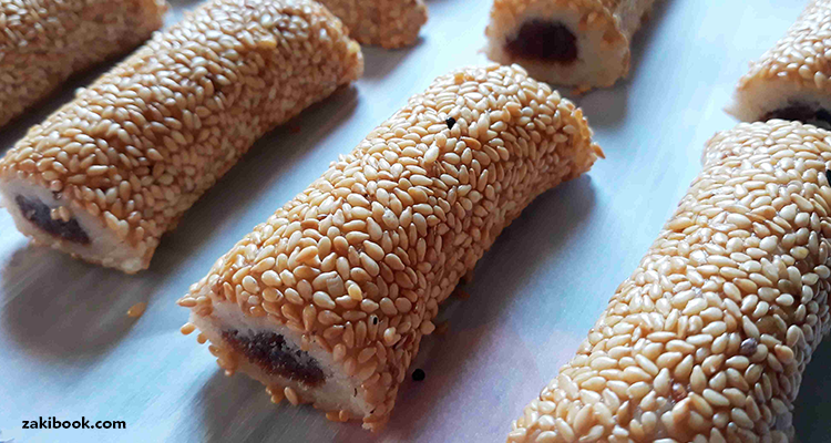 بسكويت بالتمر والجلجلان (السمسم )