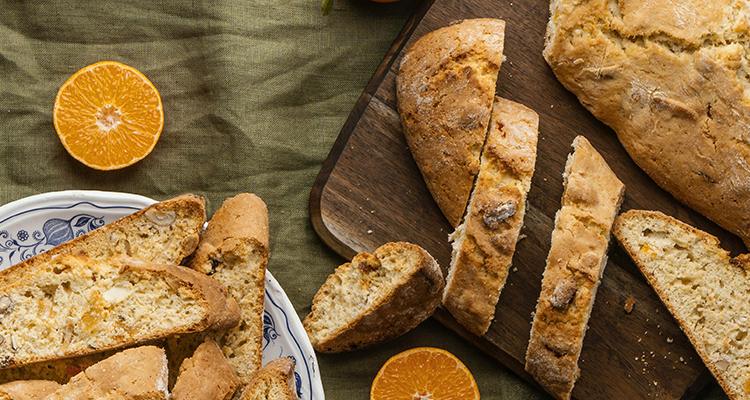 بشكوطو البولو التونسي مقرمش مع نكهة البرتقال