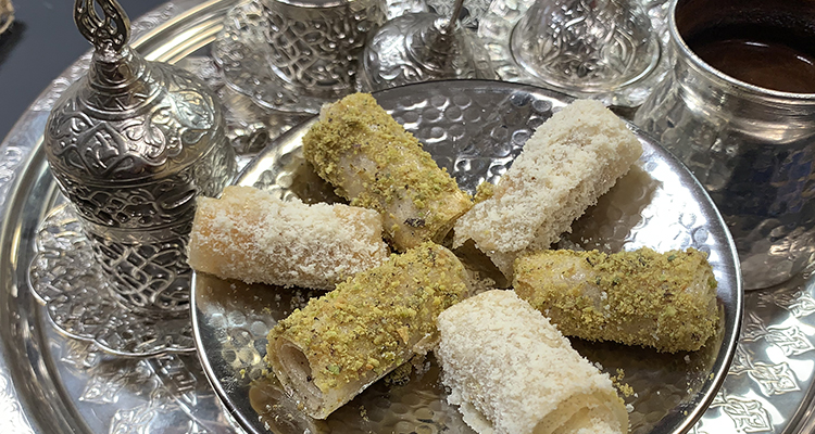 ملفوف مكسرات