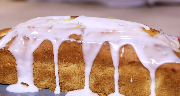 كايك محشو بكريمة الليمون