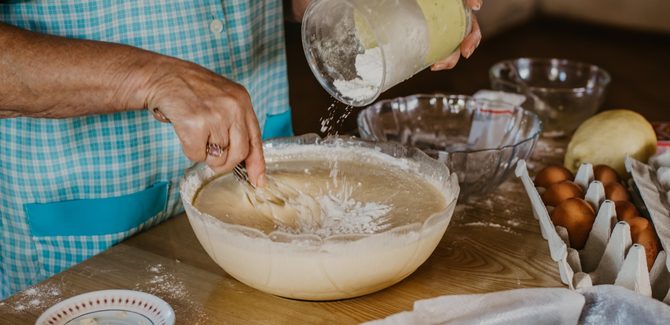 عجينة الزبادي القطنيه