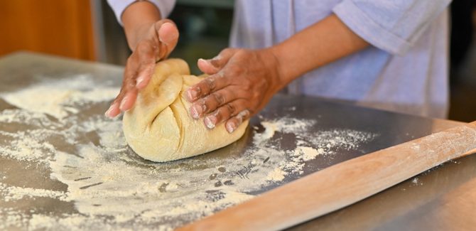 طريقة مثلثات السميد بالجبن