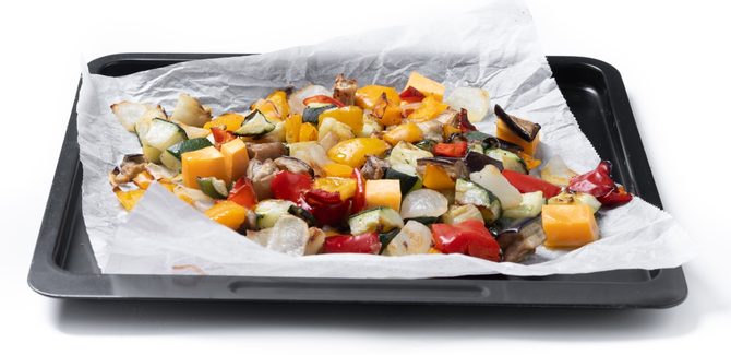 بيض بالفرن ولا