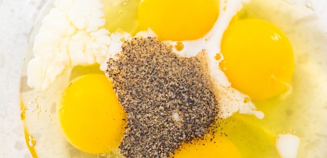 بيض بالفرن ولا