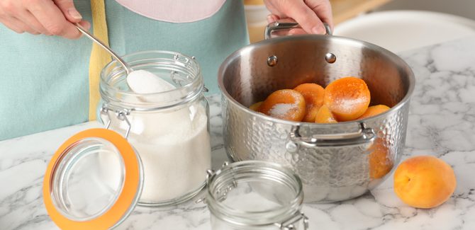 سرّ مربى المشمش الناجح من أوّل مرة:اللون اللامع والطعم المركّز