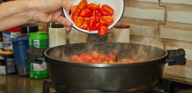 فول الخلطة السعودية… نكهة شعبية بطعم لا يُقاوم