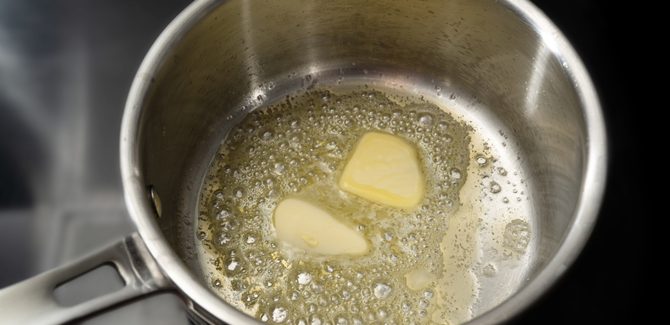 كبسة بالقرنفل والبهارات الكاملة… الطعم السعودي الأصيل!