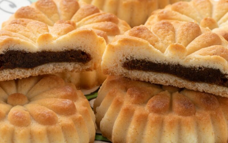 معمول التمر الذهبي…نكهة رمضان الأصيلة