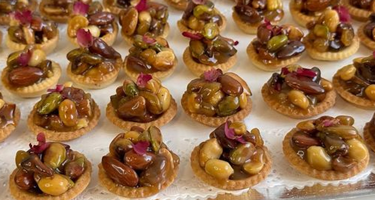 مينيارديز مقرمشة للمناسبات