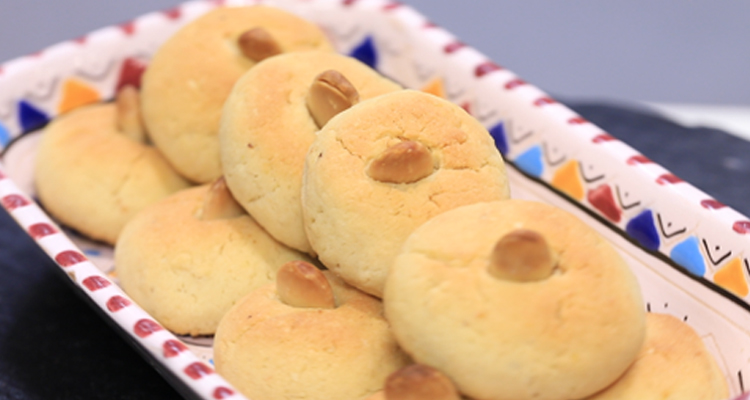 فرشك باللوز