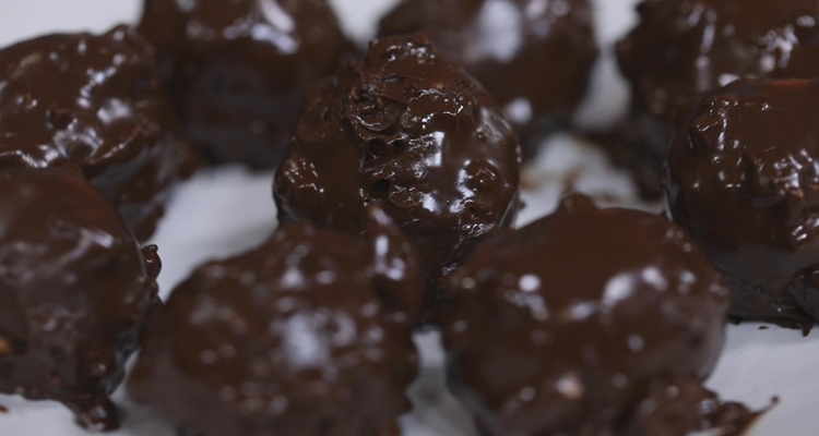 كعابر سنيكرز