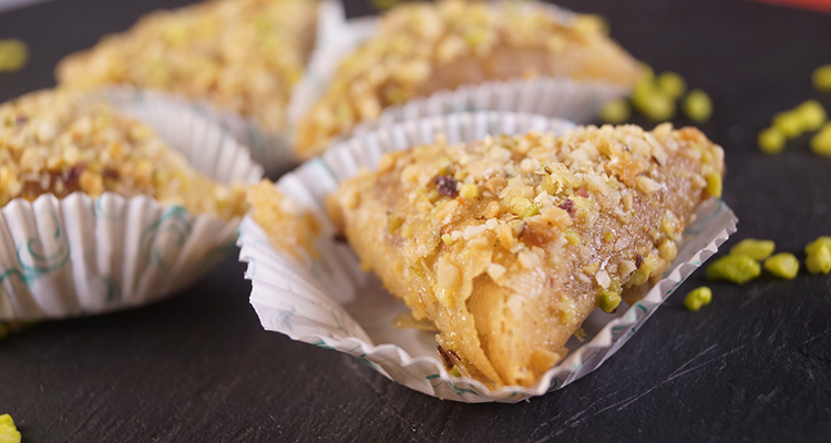 صمصة بالكاكوية (فول سوداني)