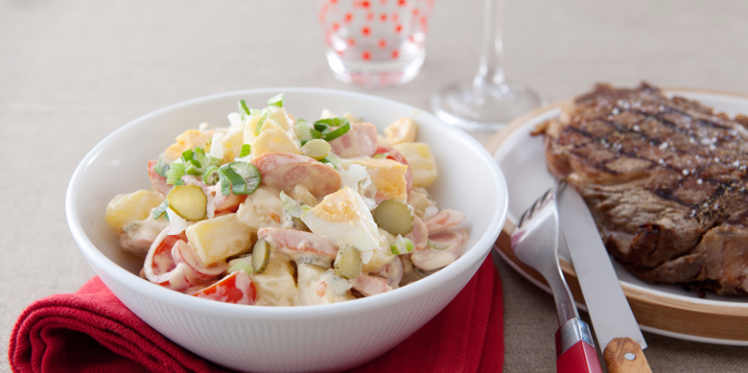 سلاطة بطاطا وجمبون