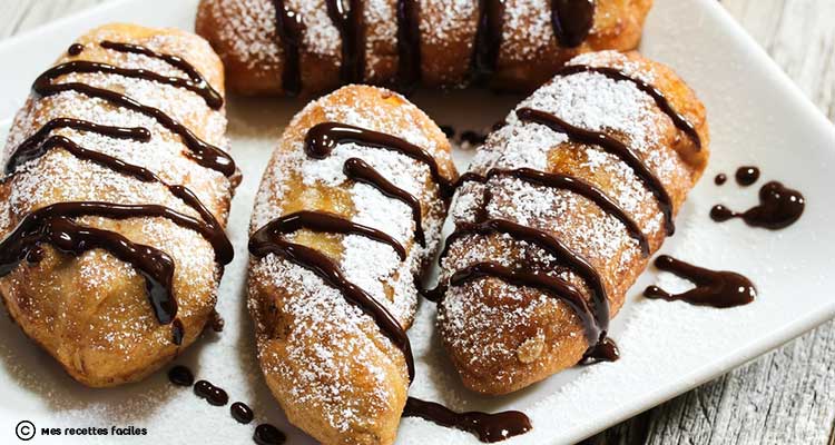 فطائر موز بالشكلاطة واللوز