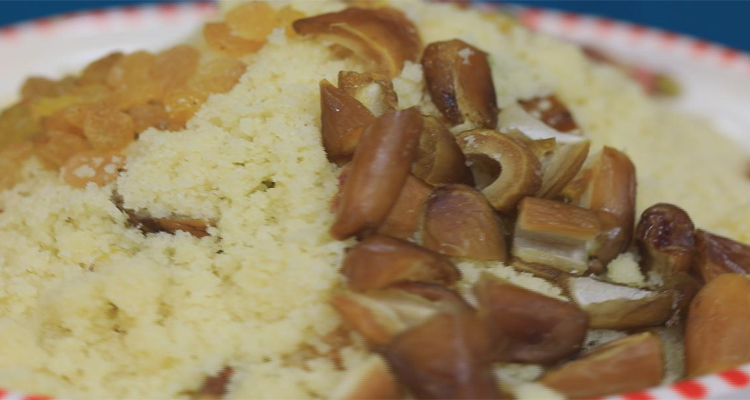 مسفوف بالفواكه