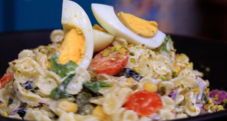 سلطة مقرونة