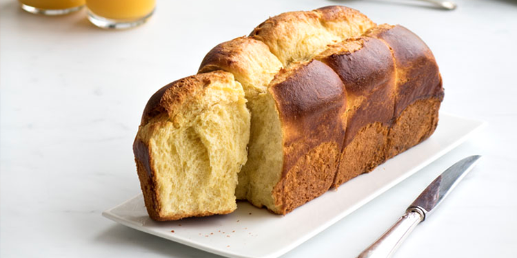 بريوش مع الحلوى الشامية (حلاوة الترك)