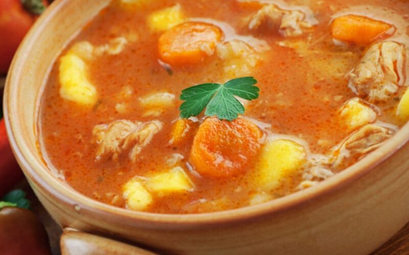 يخنة البطاطا بالدجاج