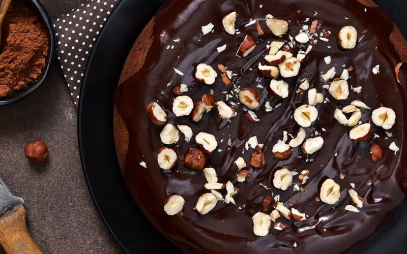 كيك جالكسي بالبندق