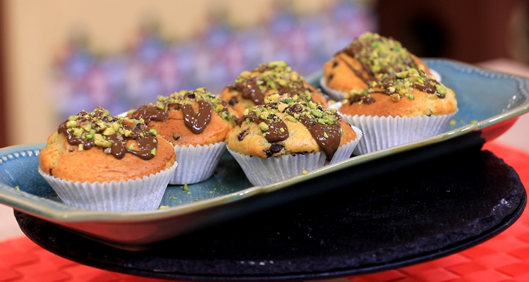 موفينز بالشكلاطة والفستق