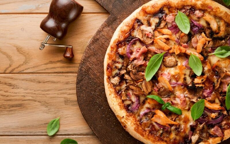 بيتزا ترافل شهية