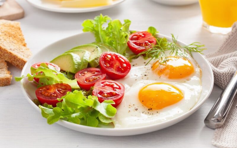 كيف أسوي بيض