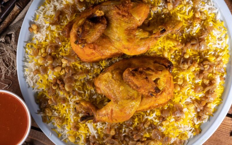 كبسة بالقرنفل والبهارات الكاملة… الطعم السعودي الأصيل!